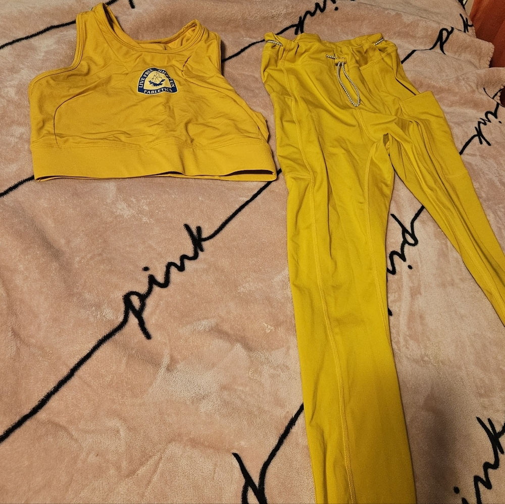 Fabletics Gym Set